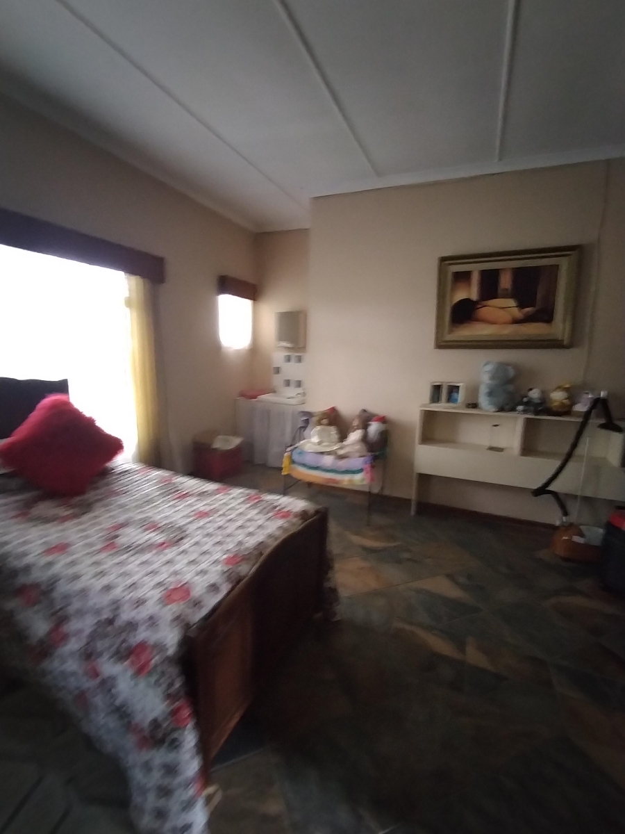 4 Bedroom Property for Sale in Bethlehem Rural Free State